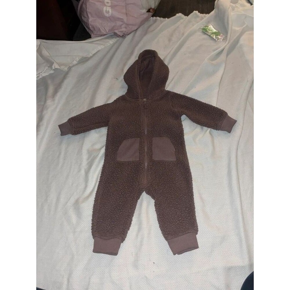 Carter’s Fleece Hooded Onesie Size 6 Months